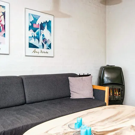 Two-bedroom Holiday In Henne 7 * Henne Strand