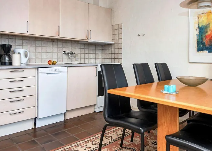 Two-bedroom In Henne 7 * Henne Strand