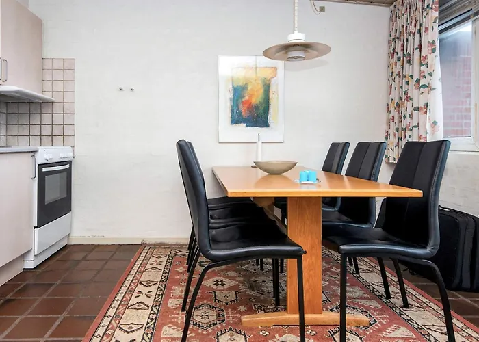 Сasa de vacaciones Two-bedroom In Henne 7